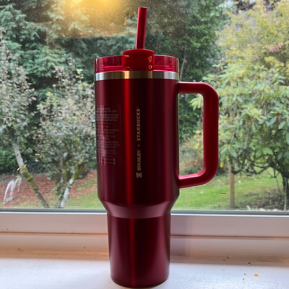 Starbucks 2023 Stanley 40oz Vacuum Cold-To-Go cup
